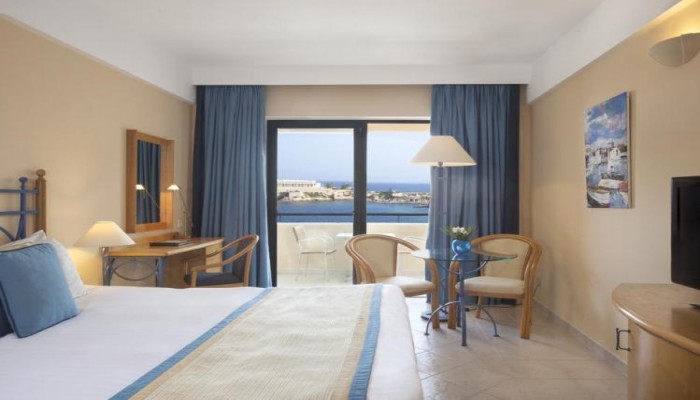 Marina At The Corinthia Beach Resort poza 6