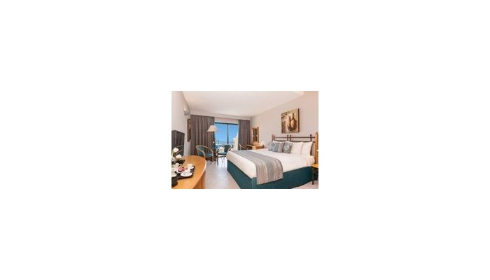 Marina Hotel Corinthia Beach Resort poza 4